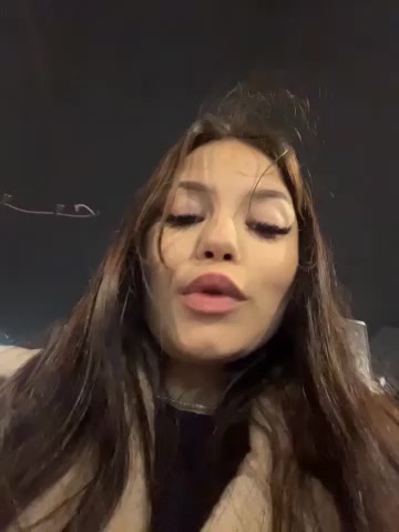 Chloe__Moon live screenshot 2025-10-26 19:10:22