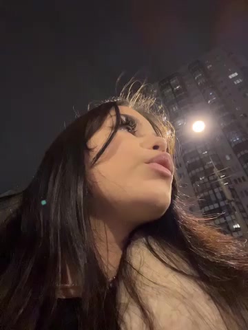 Chloe__Moon live screenshot 2025-10-26 19:14:33