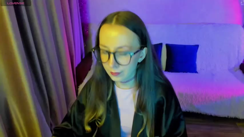 CurlySteph live screenshot 2025-09-21 20:45:38