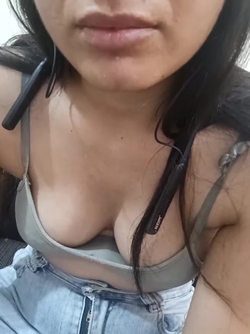 CuteSarikaLIVE live screenshot 2025-09-30 08:21:29