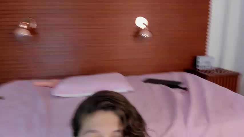 Dana_Samantha live screenshot 2025-09-15 17:11:27