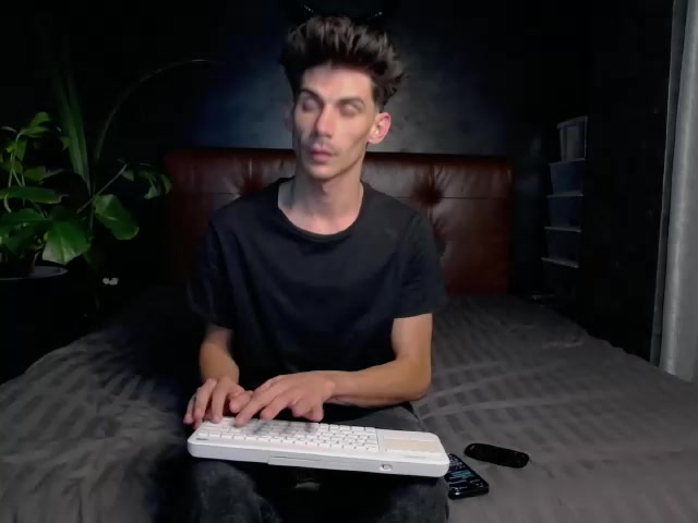 DanielCrush1 live screenshot 2025-10-01 17:32:01