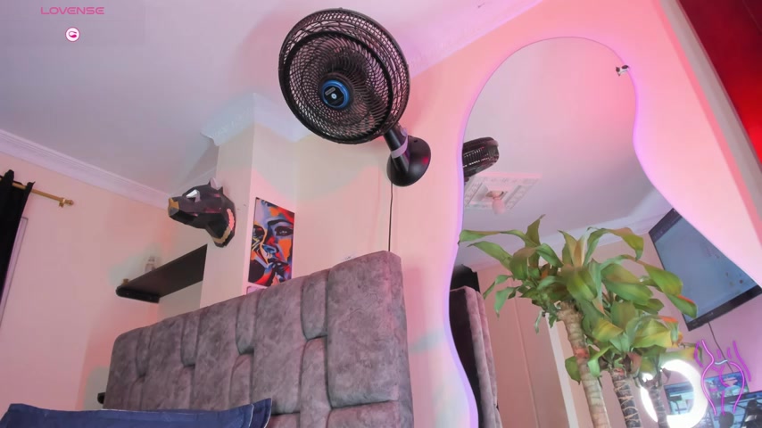 Danyhottits live screenshot 2025-09-29 06:08:42