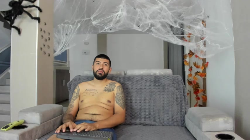 DulceRomance live screenshot 2025-10-25 07:36:14