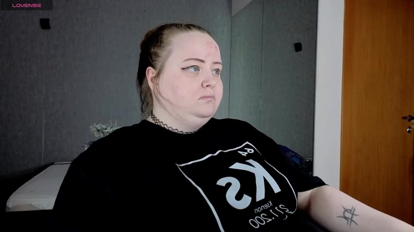EMMA__CONNOR latest screenshot