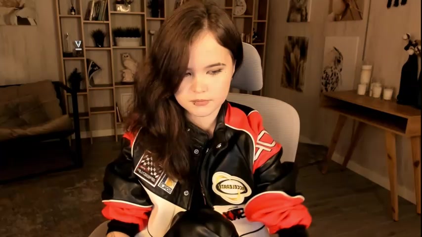 Elainebeness live screenshot 2025-09-30 01:02:41