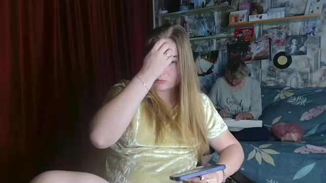 ElenaMaeer live screenshot 2025-09-21 13:29:00