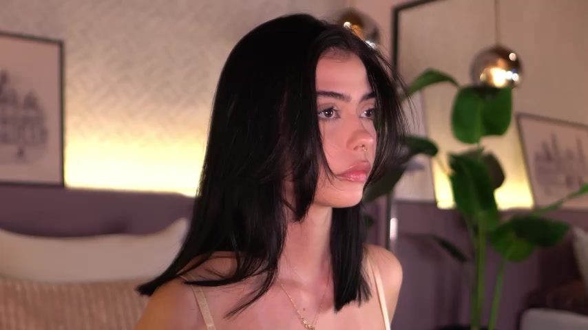 ElleDiane live screenshot 2025-09-12 00:22:51