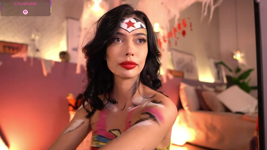 ElleDiane live screenshot 2025-10-20 00:56:01