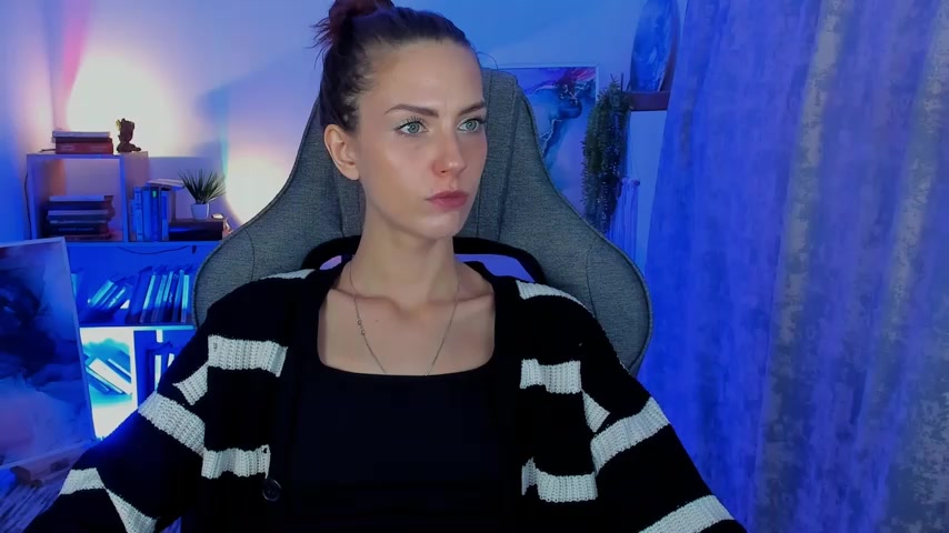 EmilyWilden live screenshot 2025-10-15 08:19:32