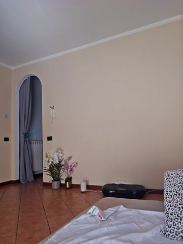 Eva_Pearl live screenshot 2025-10-06 12:36:29