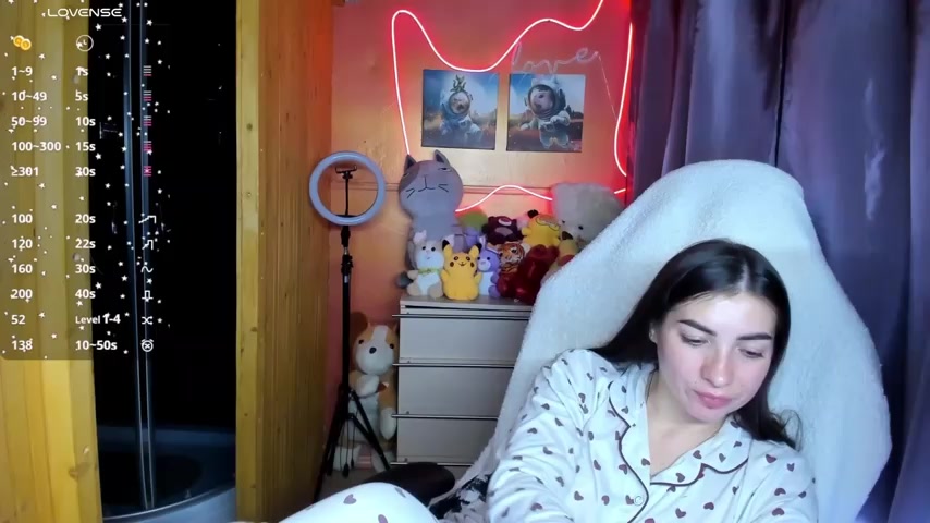 Fiery_Brunette_ live screenshot 2025-09-29 19:47:30