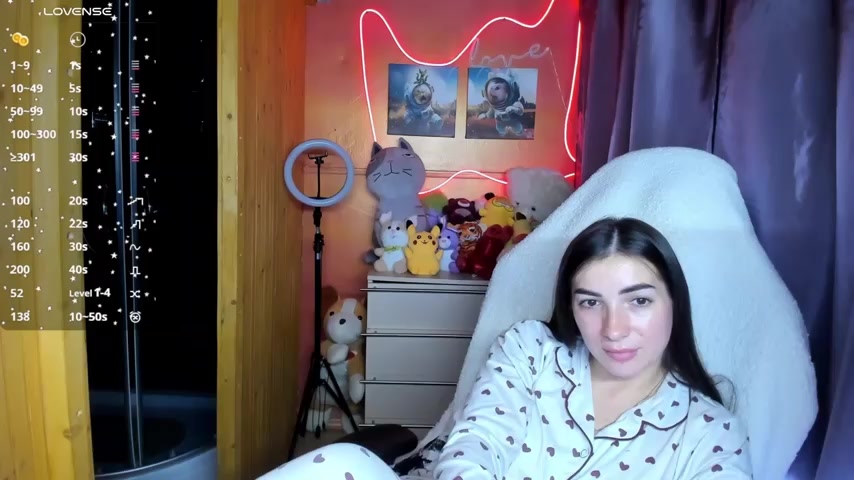 Fiery_Brunette_ live screenshot 2025-09-29 19:50:30