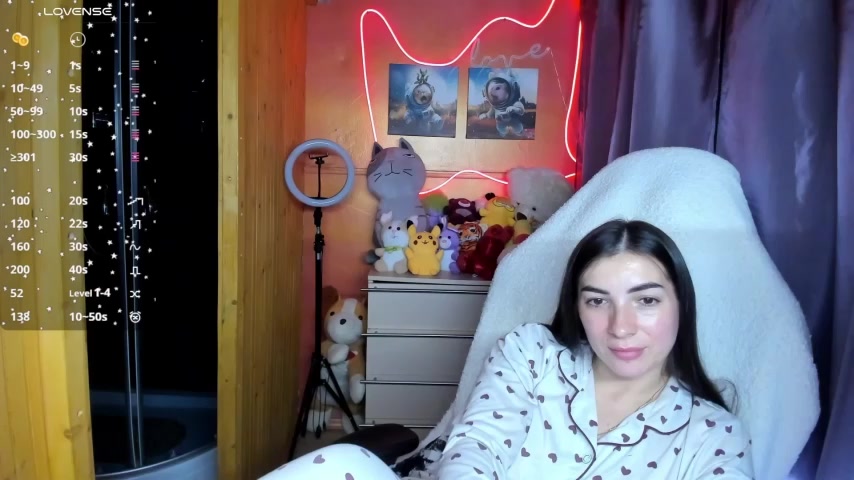 Fiery_Brunette_ live screenshot 2025-09-30 08:22:12