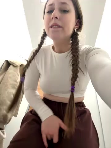 FroggyAnna live screenshot 2025-10-07 15:37:07