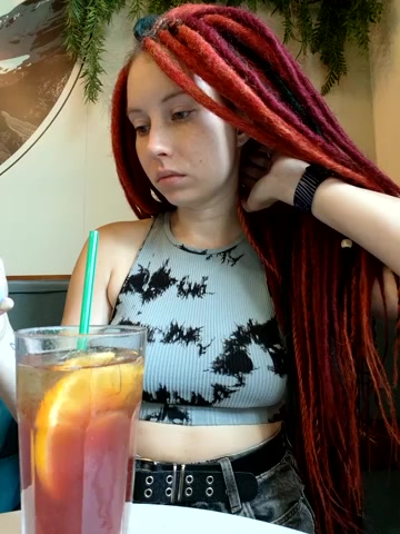 Frost_foxy live screenshot 2025-09-21 05:48:04