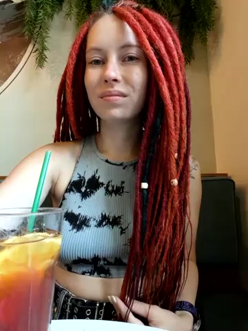 Frost_foxy live screenshot 2025-09-21 05:50:40