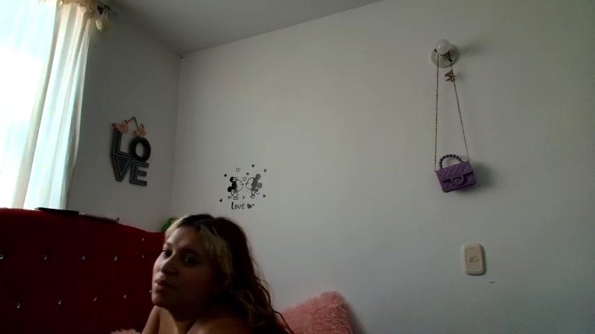 Husbands_Horny live screenshot 2025-11-30 12:51:09