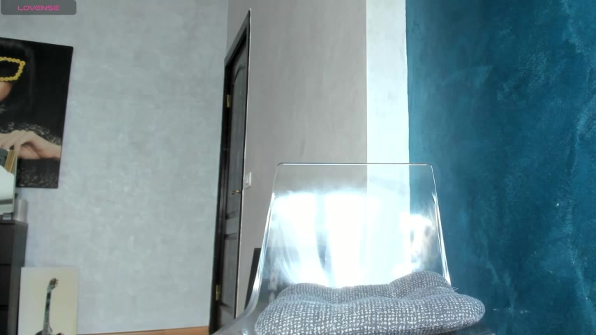 IshaLyn live screenshot 2025-10-15 07:50:39