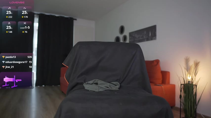 Jessi_Q live screenshot 2025-10-06 06:49:37