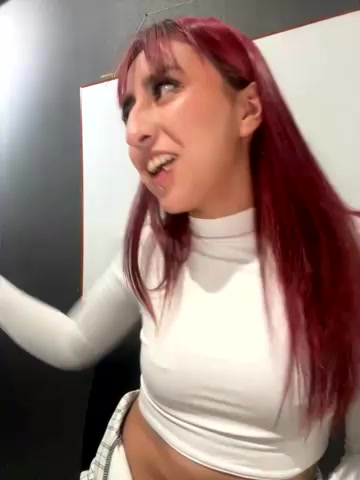 JuliethaDemon_ live screenshot 2025-08-23 22:27:10