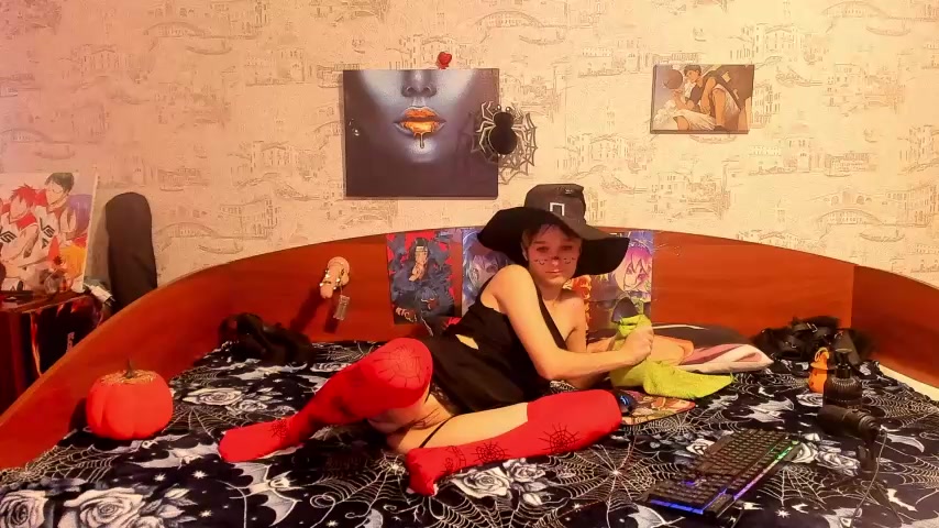 KagamiTayga live screenshot 2025-10-25 07:35:17