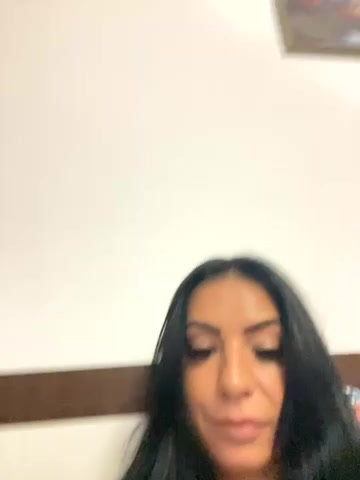 KallyK live screenshot 2025-08-19 17:48:41