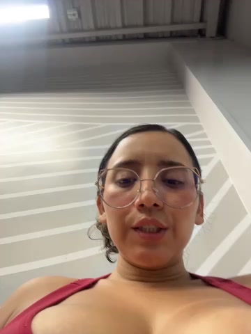 Kay_LustyWife live screenshot 2025-12-07 01:34:53