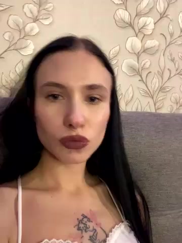 KiraBennett latest screenshot
