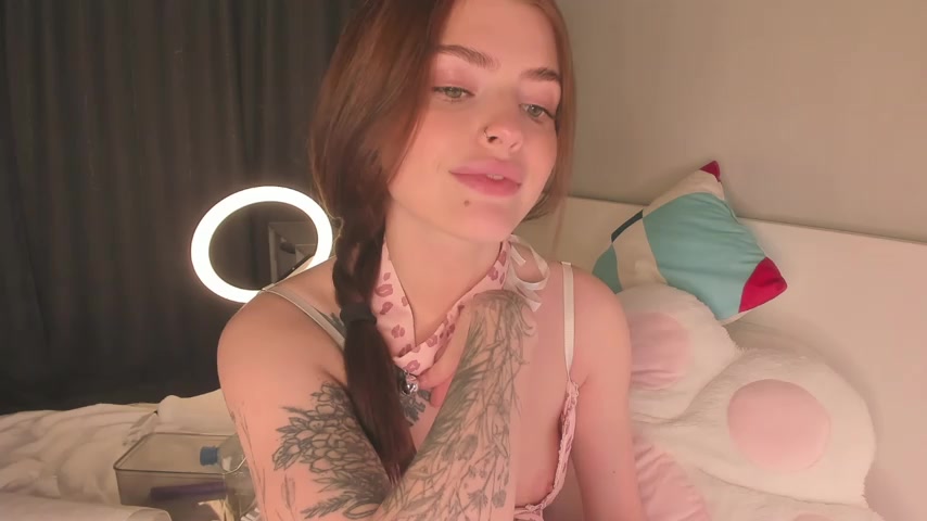 KylieStarrr live screenshot 2025-10-06 06:59:25