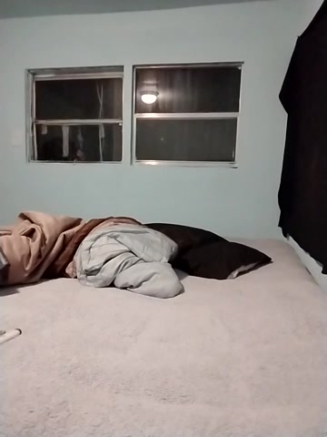 LacyLaurent live screenshot 2025-10-06 07:20:05