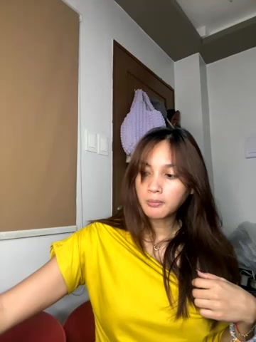LanySylvia live screenshot 2025-11-17 18:00:38