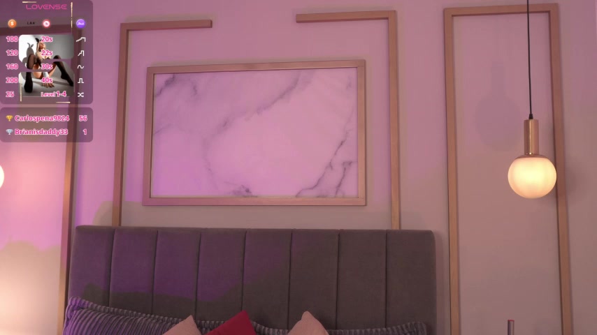 Lara_bombshell live screenshot 2025-10-15 08:14:32