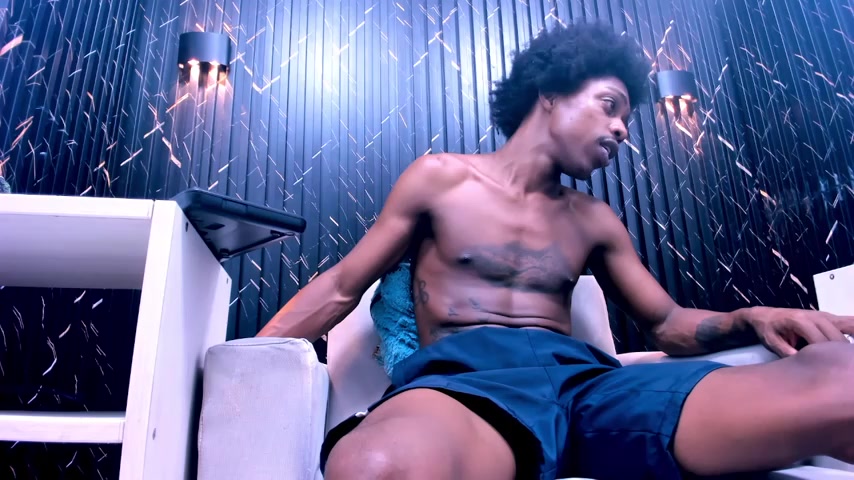 LarryCollin live screenshot 2025-09-30 12:13:06