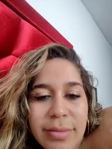 LaurenWelly_ live screenshot 2025-08-23 22:26:07