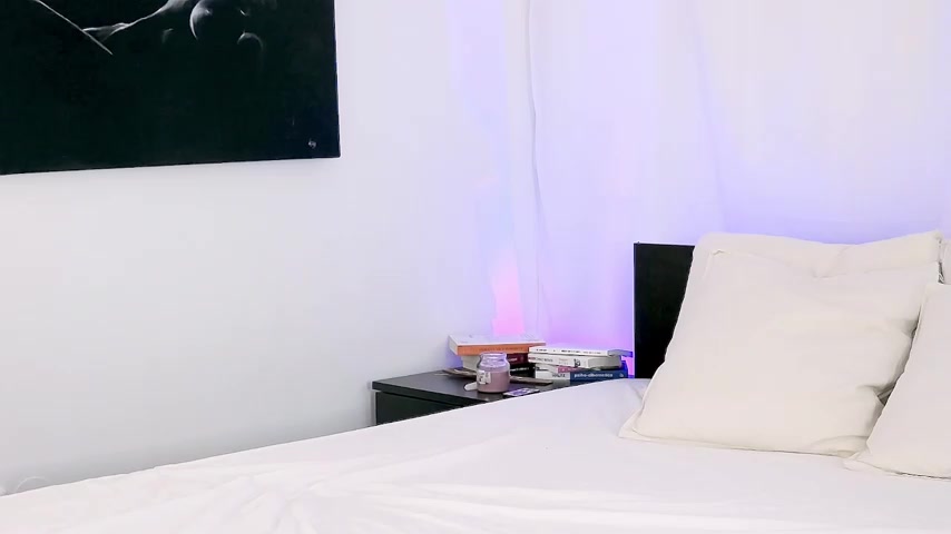 LeahDenver live screenshot 2025-09-30 12:25:02