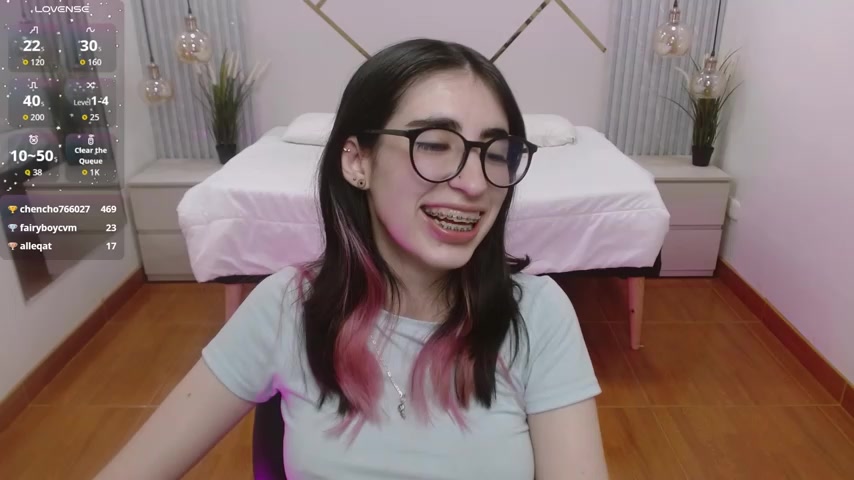 LenaRoses live screenshot 2025-09-30 01:02:57