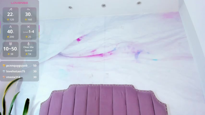 Lia_Guzman live screenshot 2025-09-15 07:45:12