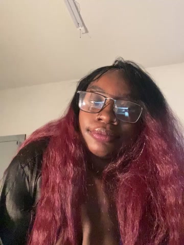 LillShayy live screenshot 2025-10-08 03:42:56