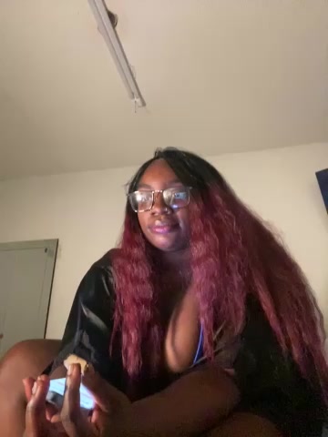 LillShayy live screenshot 2025-10-08 03:44:56