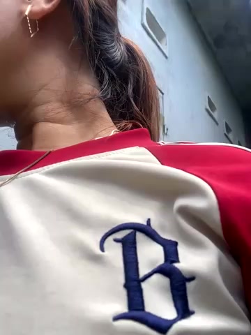 Linaannn live screenshot 2025-10-01 04:02:53