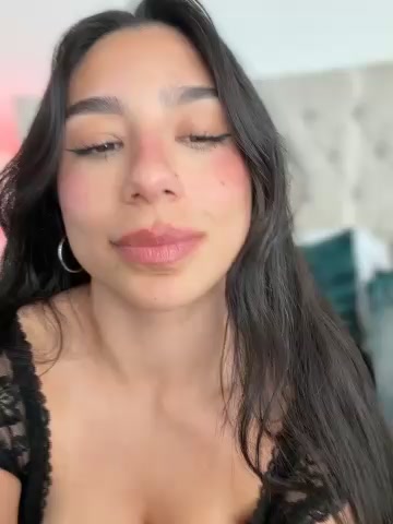 LoveLillyy live screenshot 2025-11-24 22:49:33