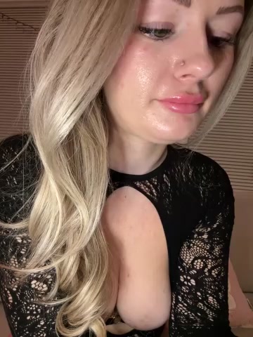 LoveShae_ live screenshot 2025-11-04 00:05:43