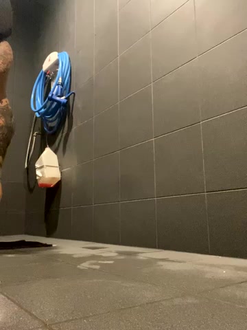 Luccreccia_ live screenshot 2025-12-21 21:55:59