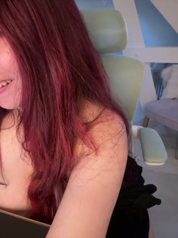 LunaMoongirl live screenshot 2025-09-15 18:11:42