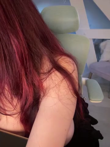 LunaMoongirl live screenshot 2025-09-15 18:14:45