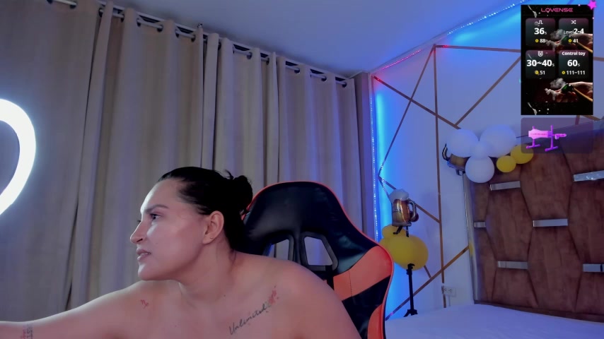 LunaPleasure live screenshot 2025-10-06 06:51:54