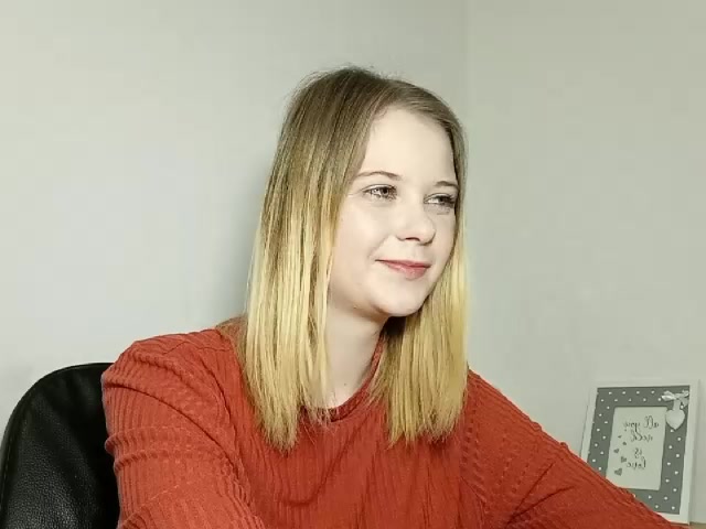 LydiaYoung latest screenshot