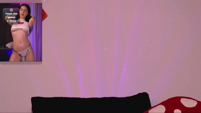 M1kaylaRaven live screenshot 2025-10-07 06:19:52