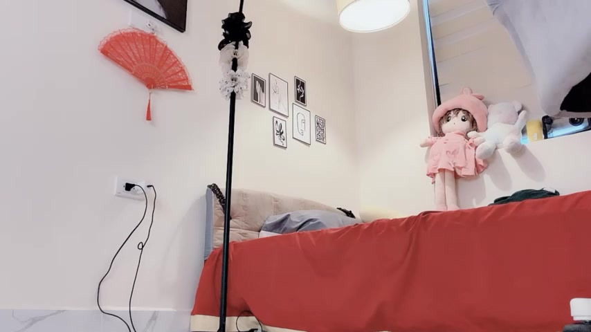 MaiLiiil live screenshot 2025-09-21 07:19:19